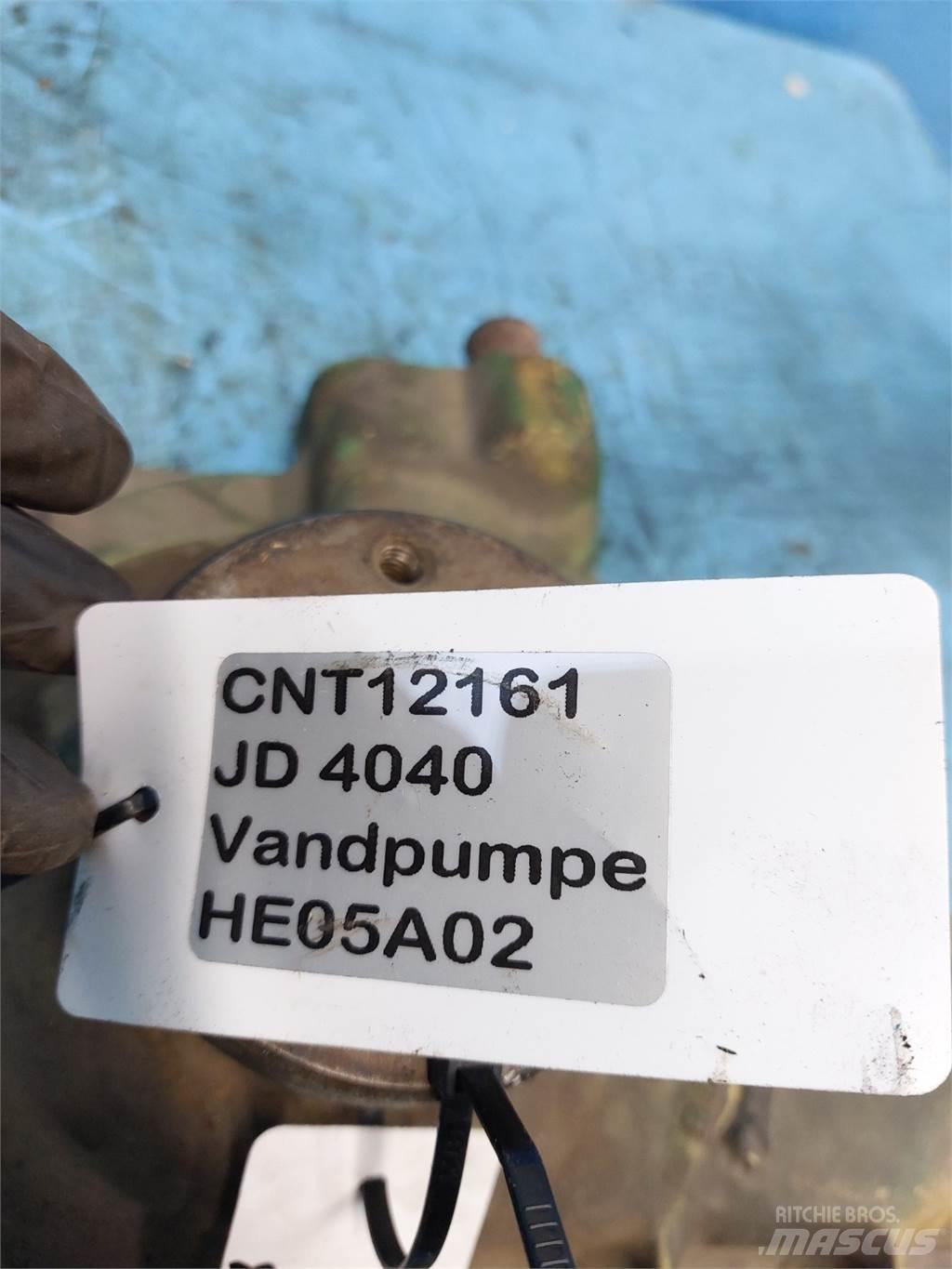 John Deere 4040 Motorok