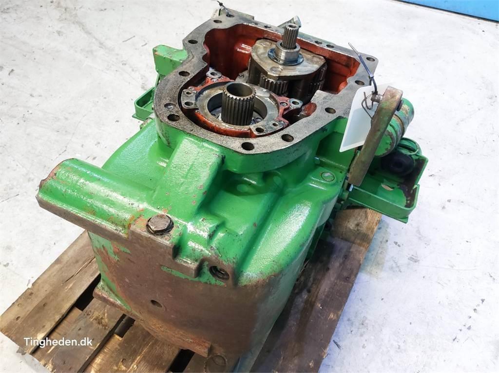 John Deere 4040S Váltók