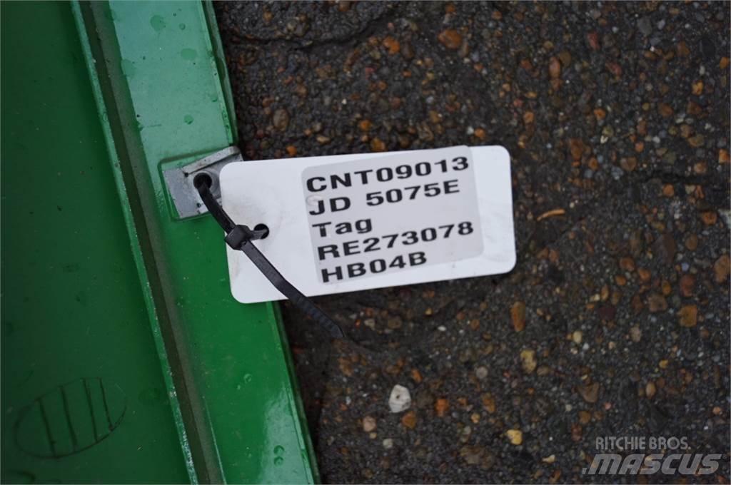 John Deere 5075E Vezetőfülke és belső tartozékok