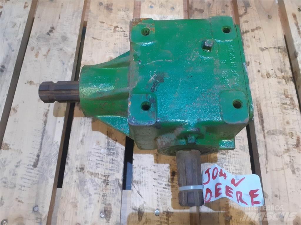John Deere 550 Váltók