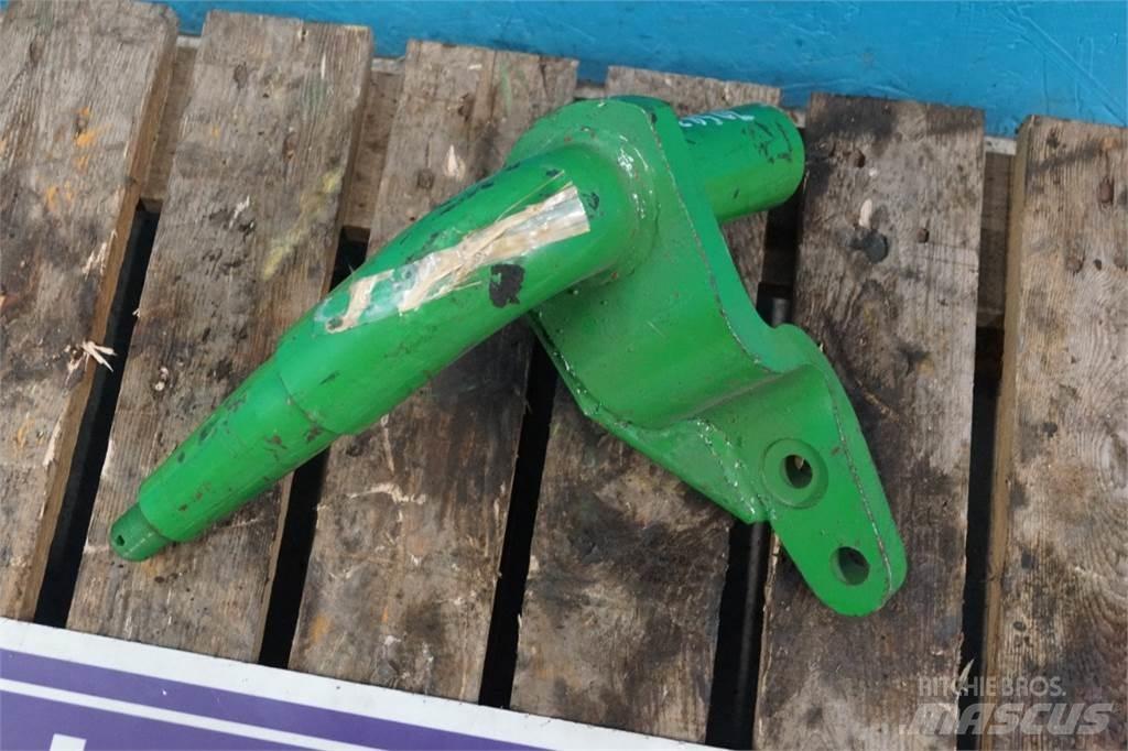 John Deere 5830 széna- és takarmánygép tartozékok