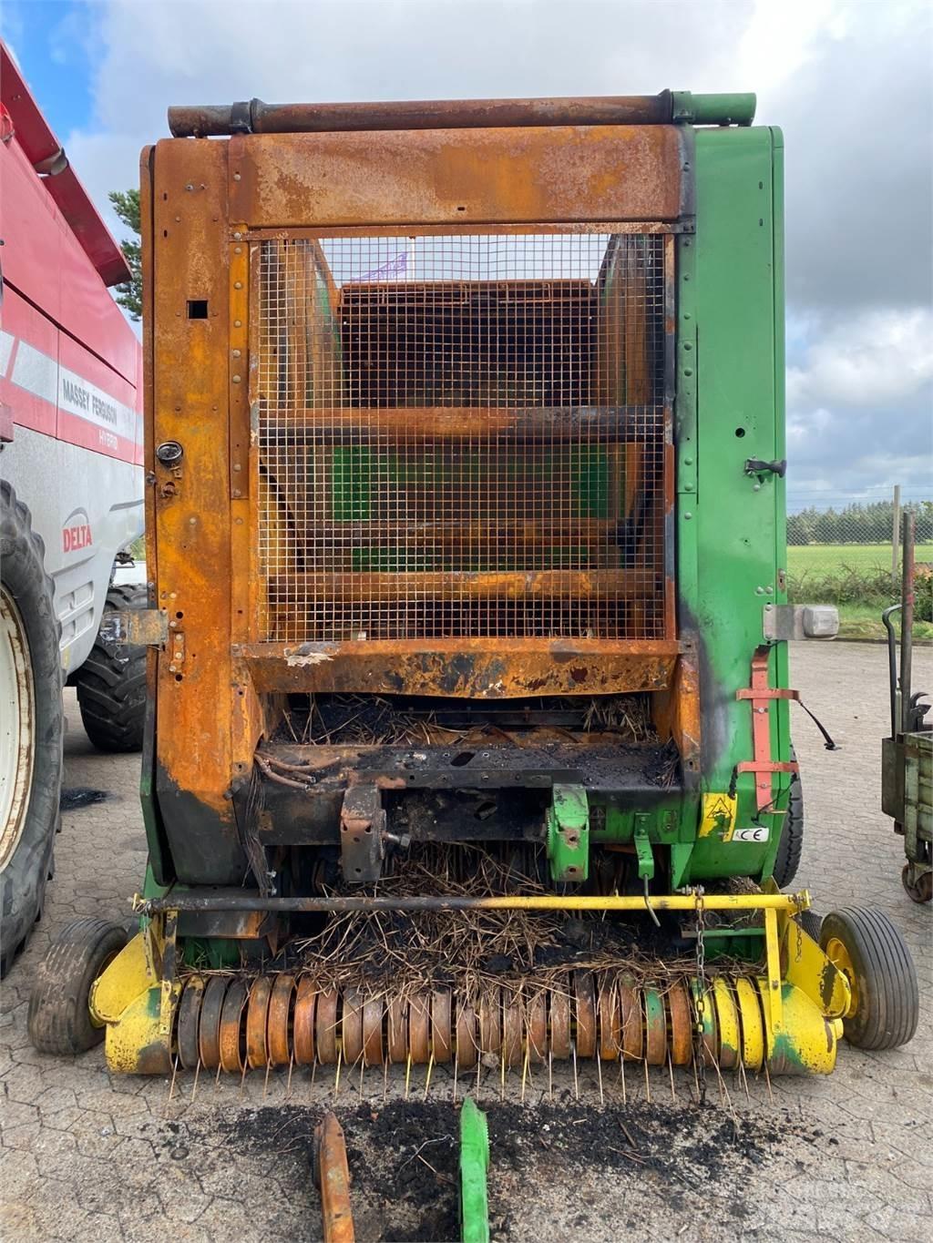 John Deere 590 Körbálázók