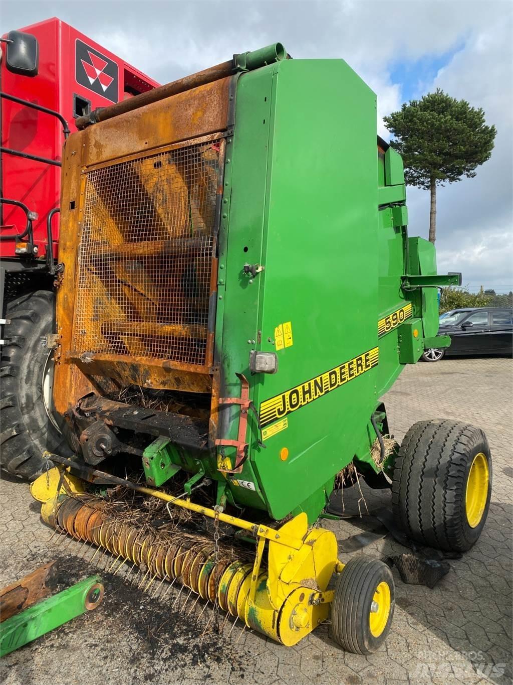 John Deere 590 Körbálázók