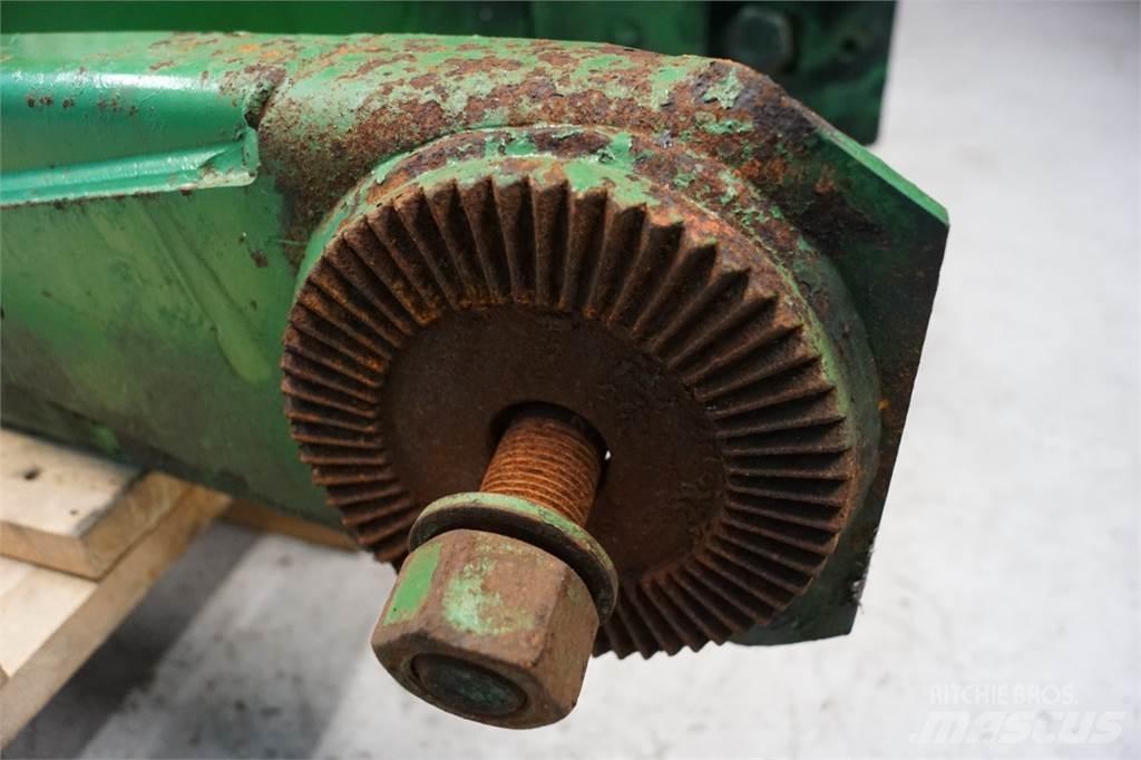 John Deere 590 Egyéb mezőgazdasági gépek
