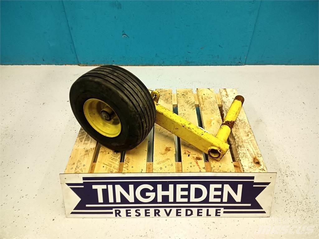 John Deere 592 Tengelyek