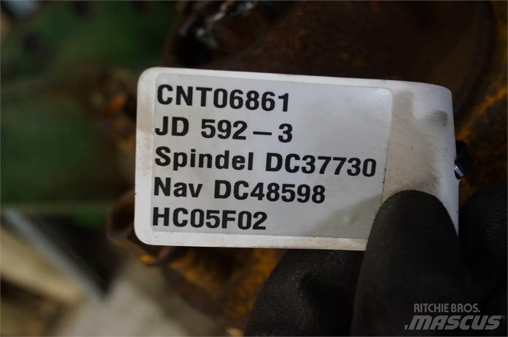 John Deere 592 Tengelyek