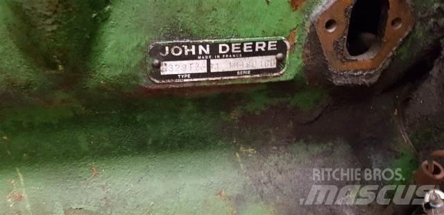 John Deere 6329 Motorok