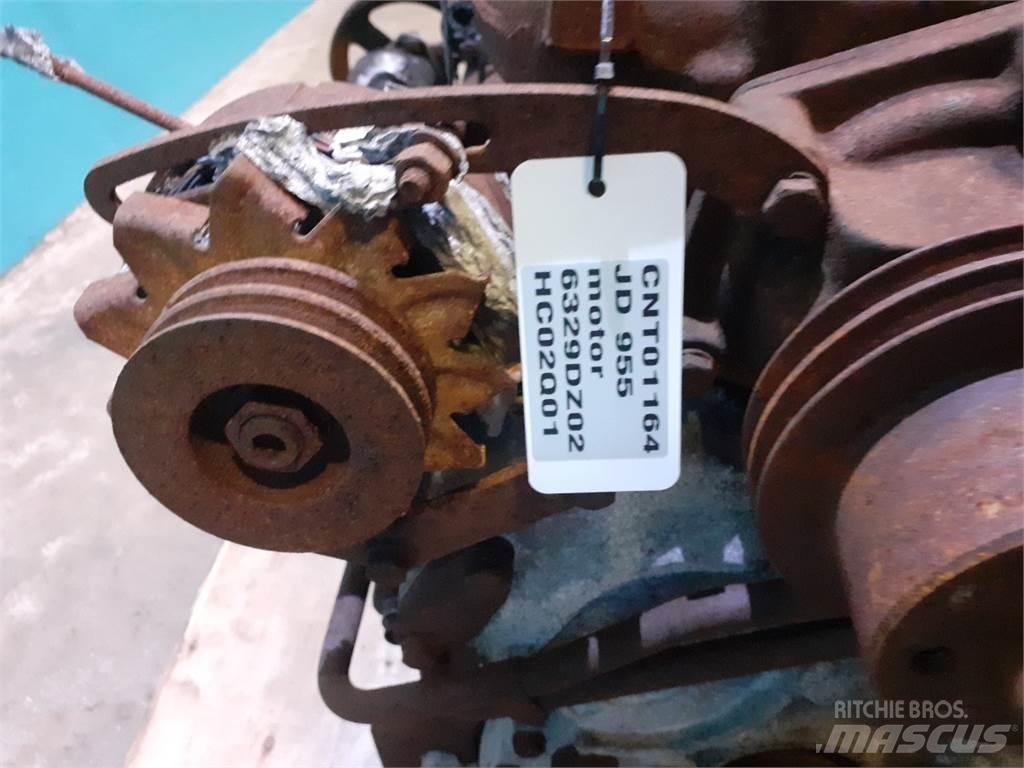 John Deere 6329 Motorok