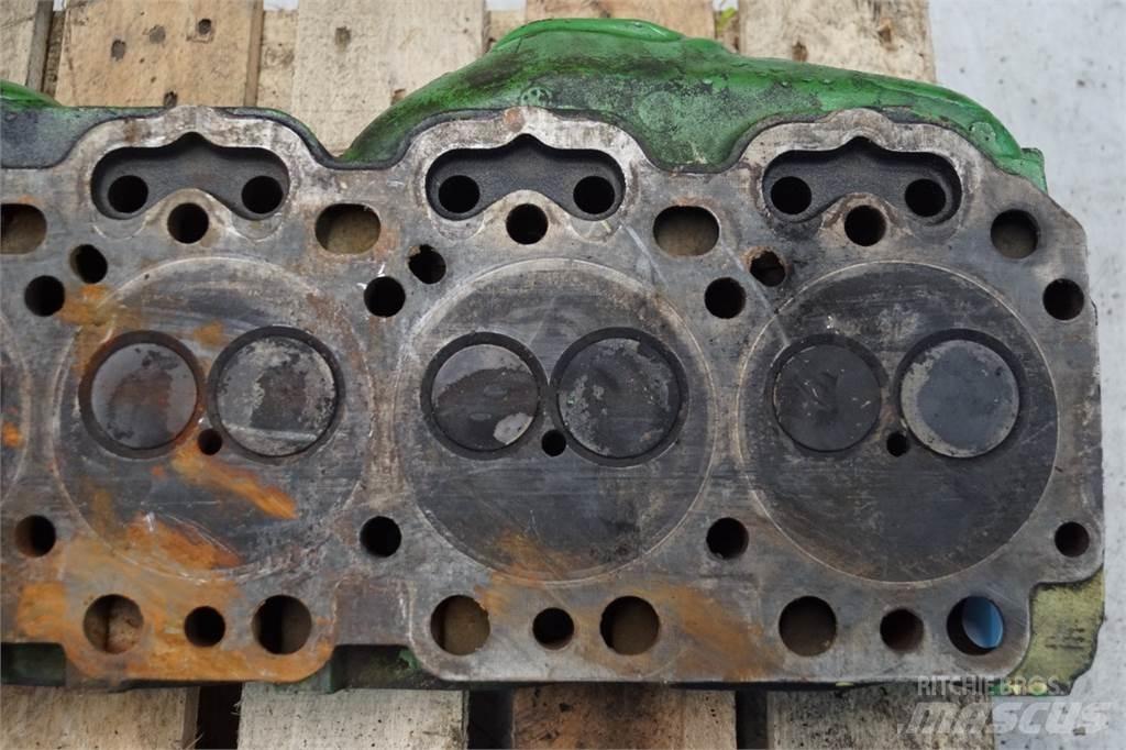 John Deere 6329 Motorok