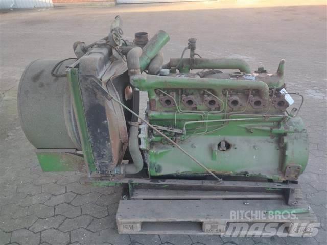 John Deere 6329D Motorok