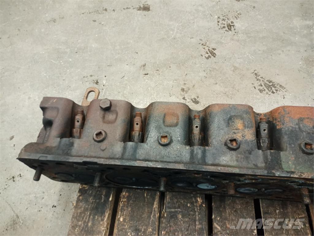 John Deere 6466 Motorok