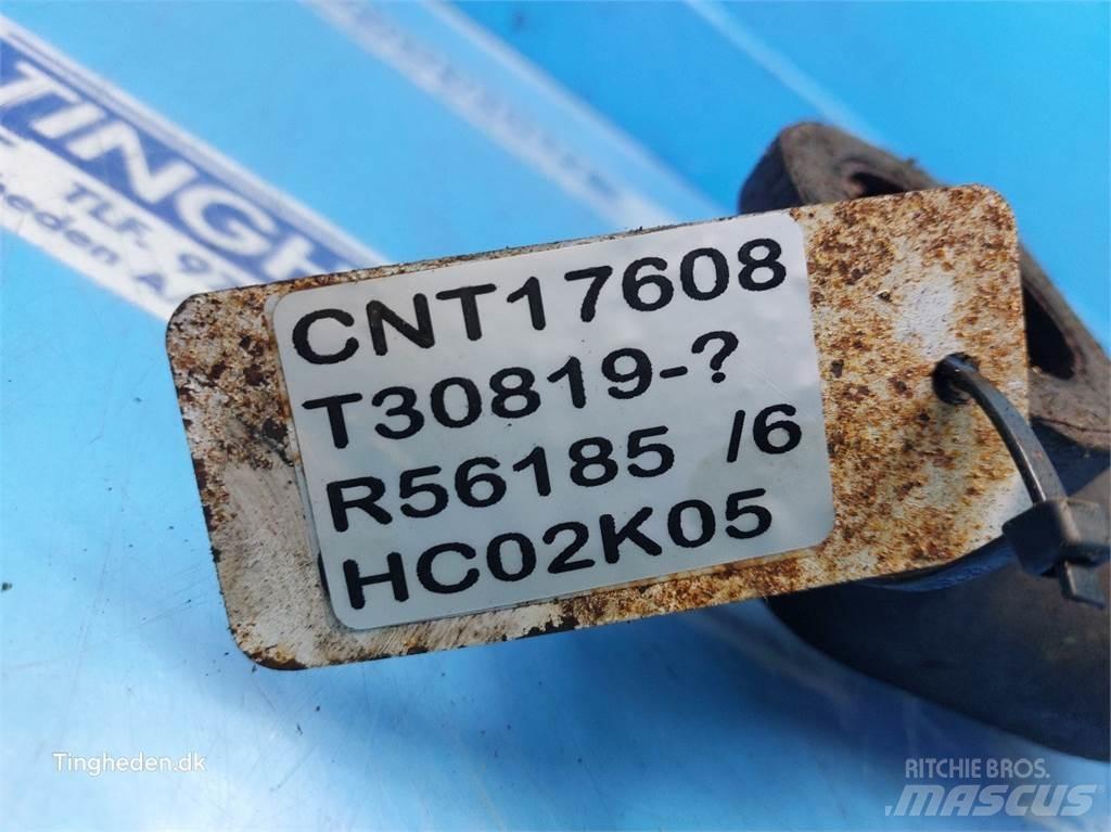 John Deere 755 Motorok