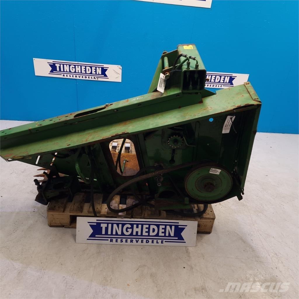 John Deere 820 Kombájn tartozékok