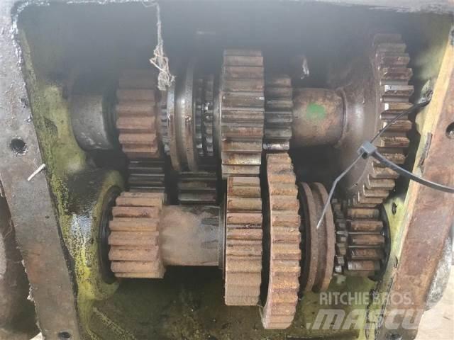 John Deere 942 Váltók