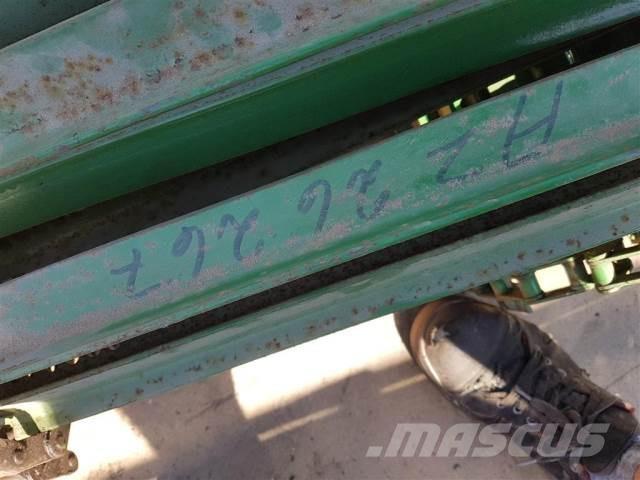 John Deere 942 Kombájn tartozékok