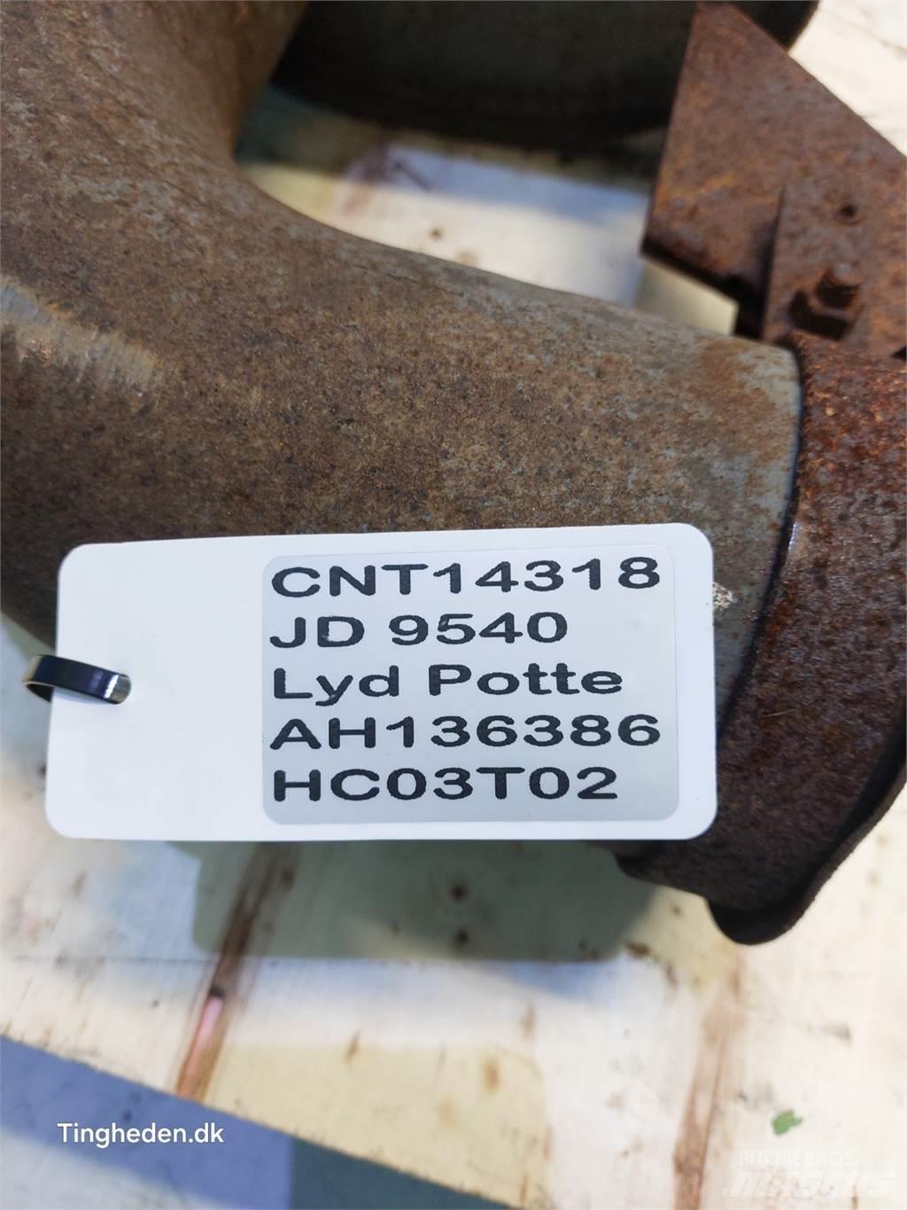John Deere 9540 Motorok