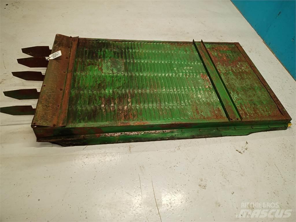 John Deere 955 Homok és Sószórók