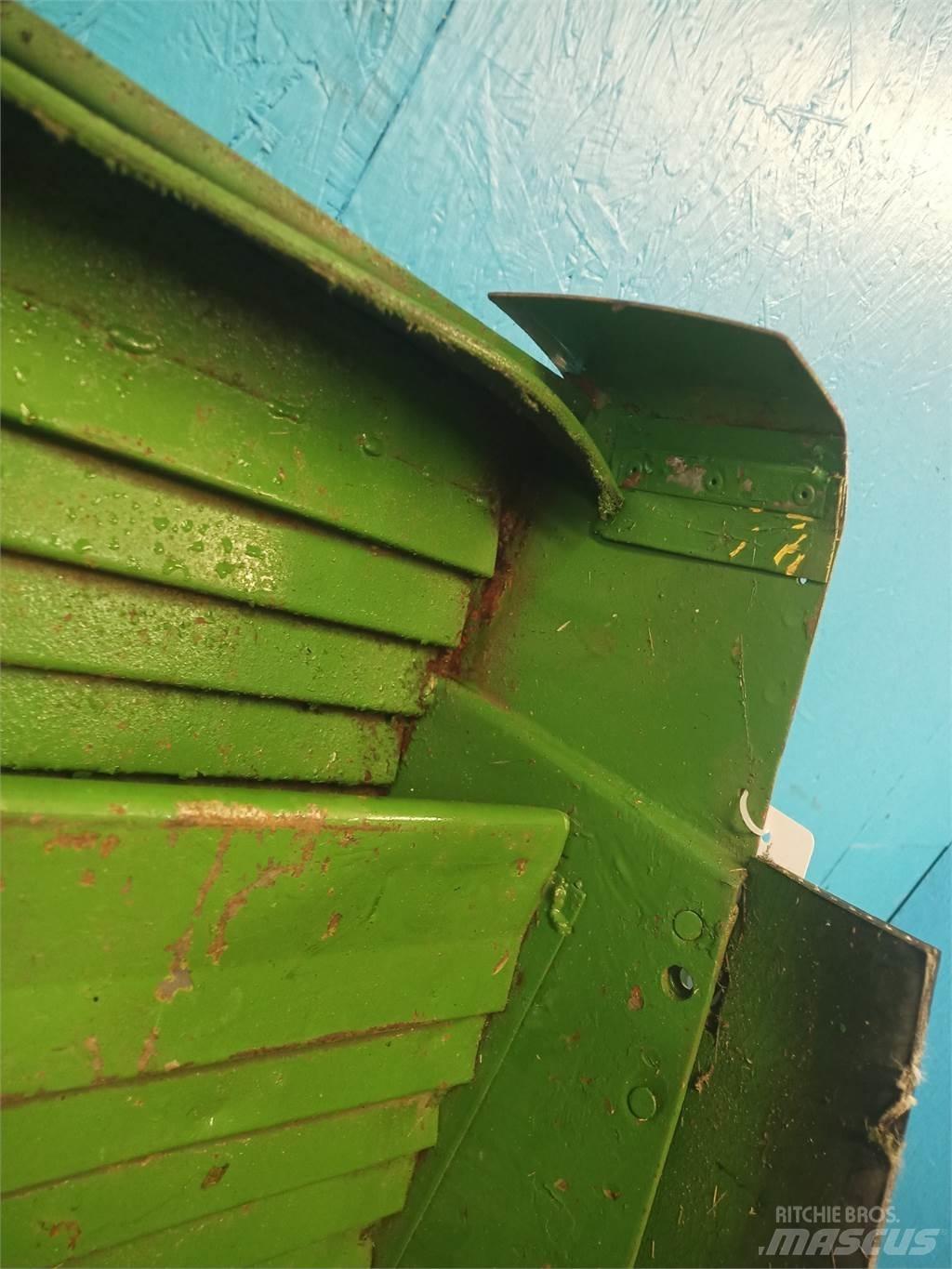 John Deere 975 Homok és Sószórók
