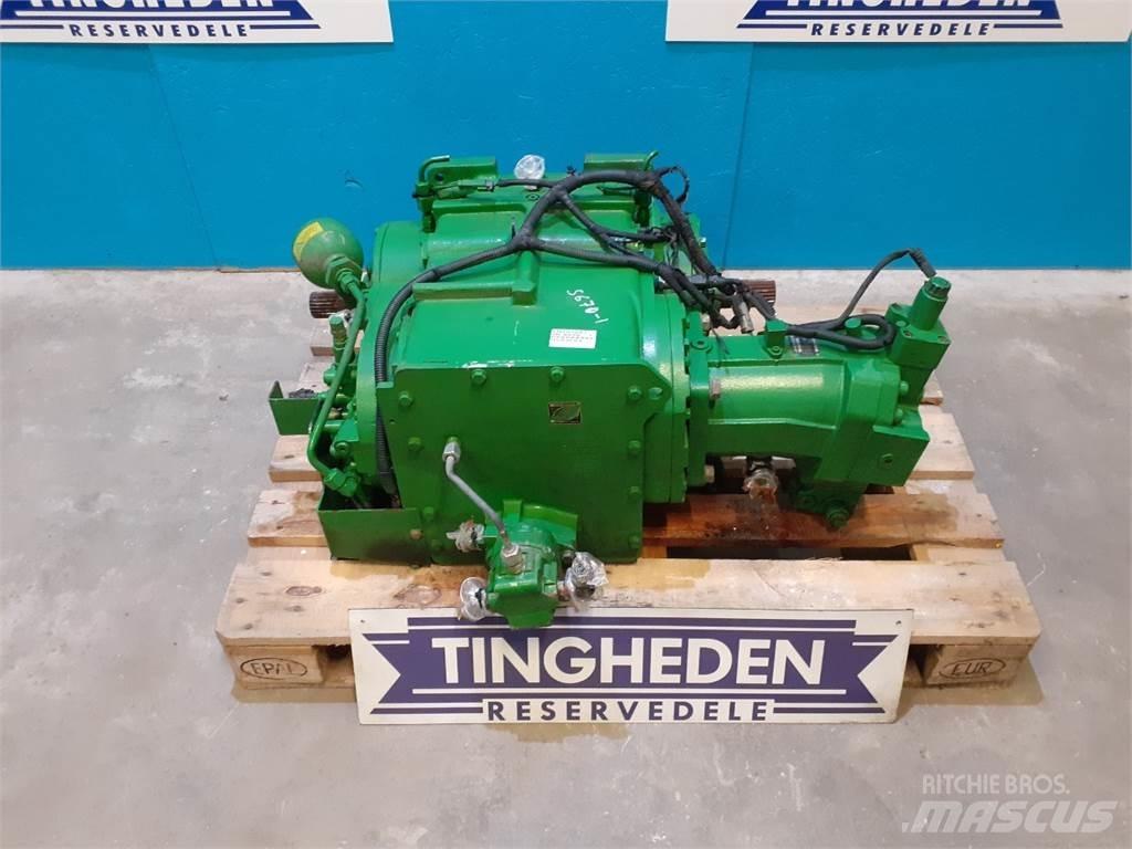 John Deere S670 Váltók