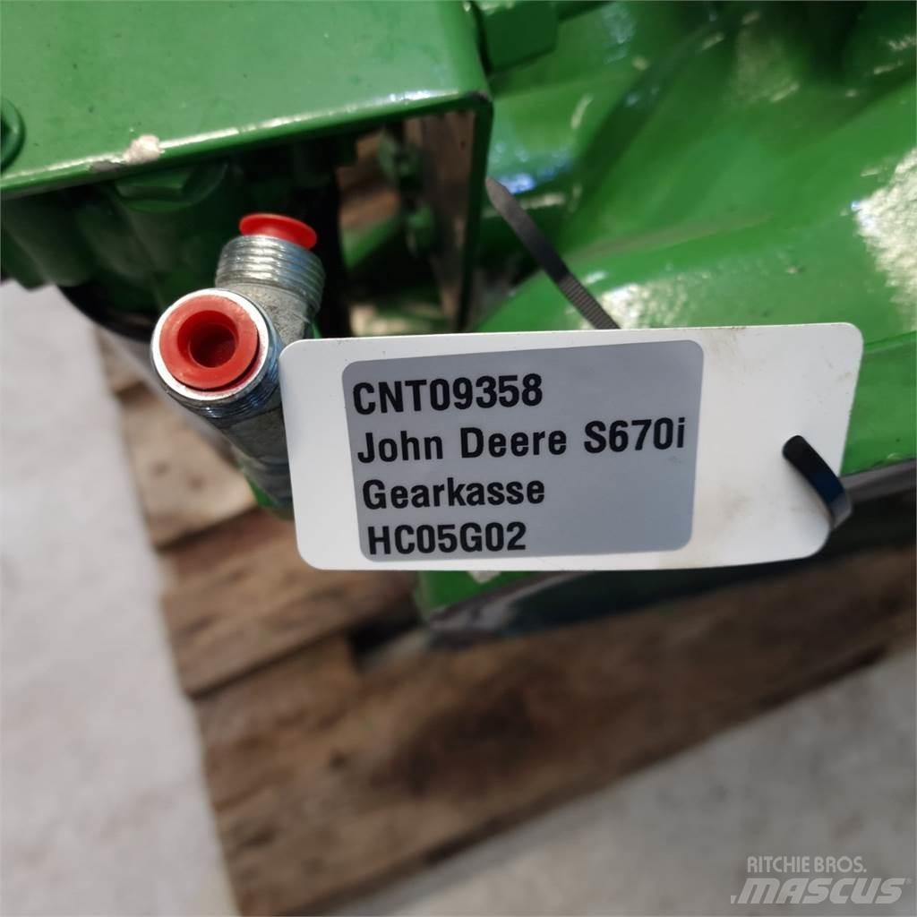 John Deere S670 Váltók