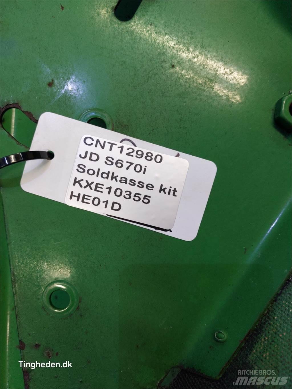 John Deere S670 Homok és Sószórók