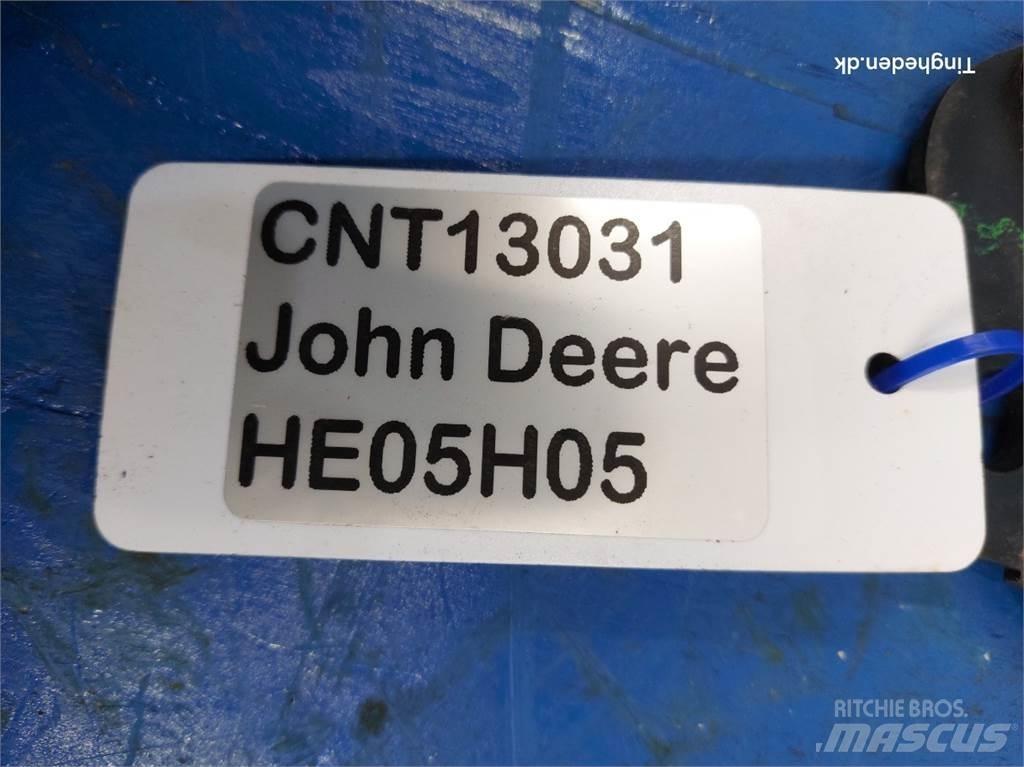 John Deere S670 Homok és Sószórók