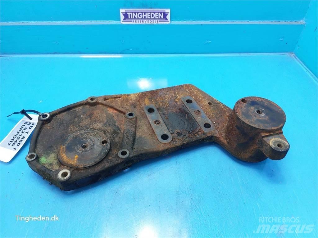 John Deere T660I Motorok