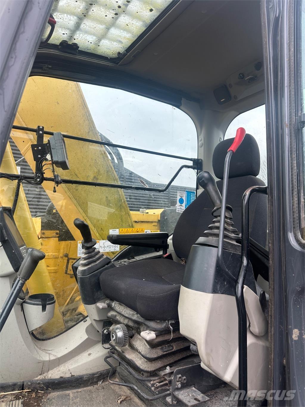 Kobelco E140CSR Lánctalpas kotrók