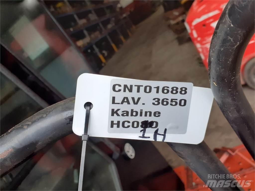 Laverda 3650 Vezetőfülke és belső tartozékok