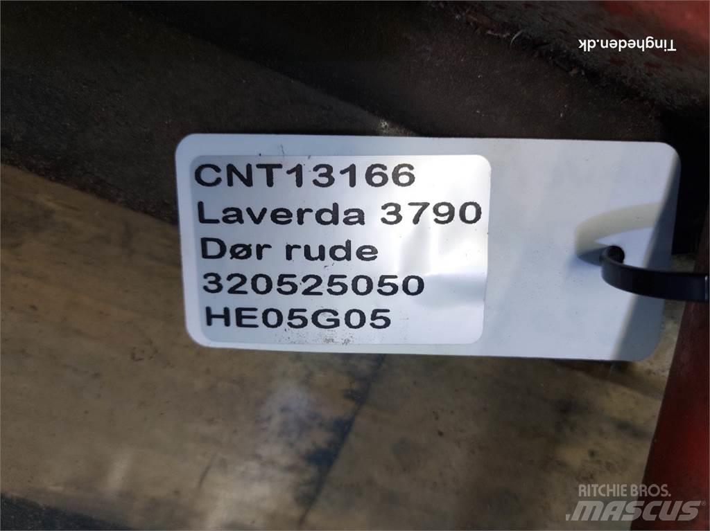Laverda 3790 Vezetőfülke és belső tartozékok