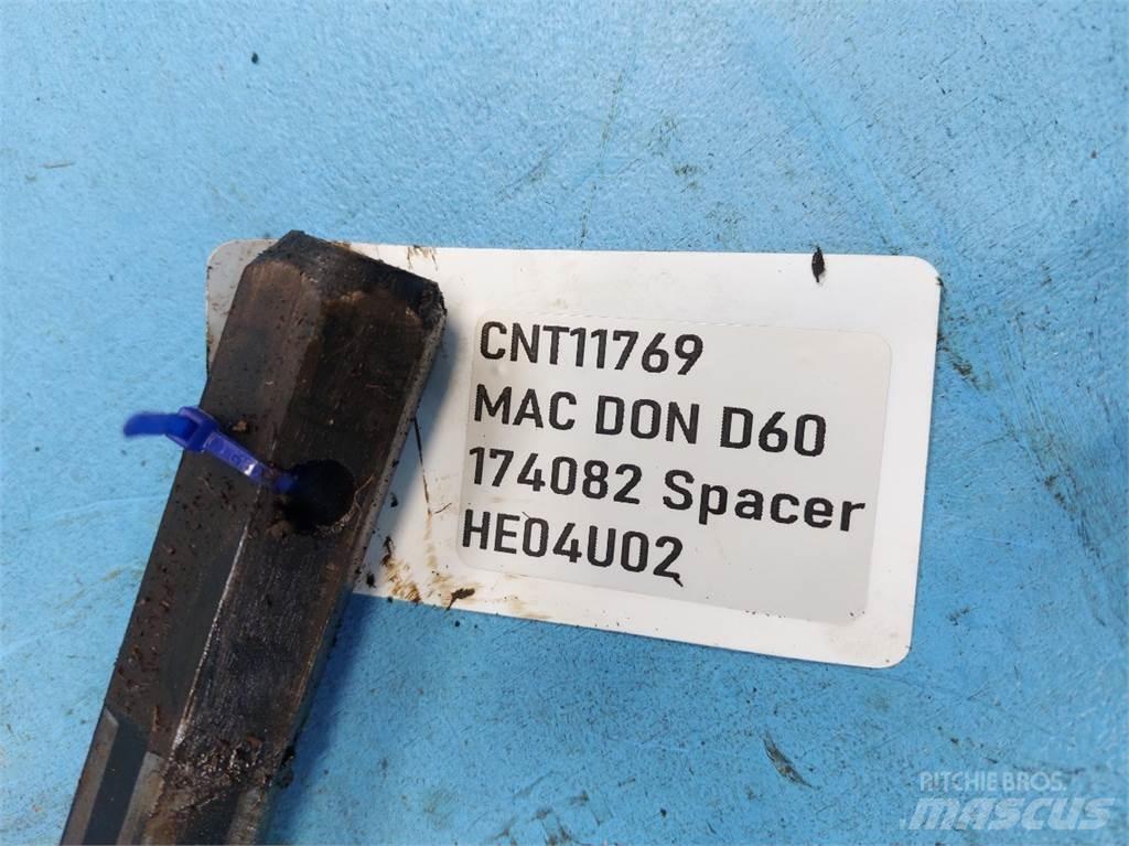 MacDon D60 Kombájn tartozékok