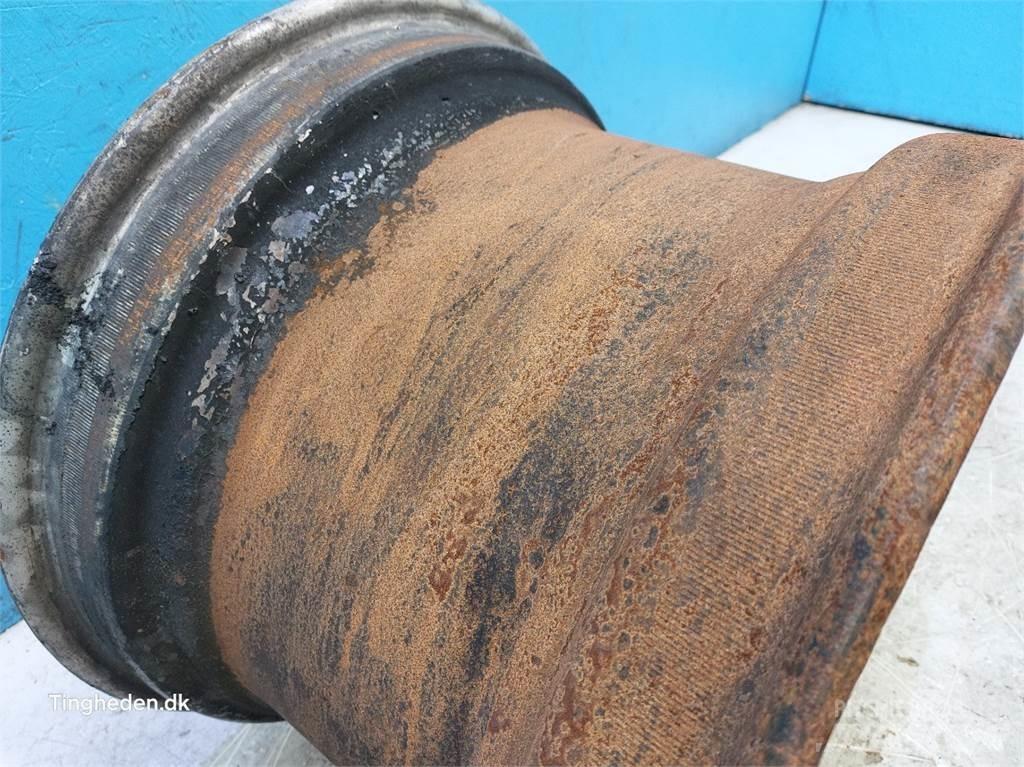Merlo 24 DW16L24 Gumiabroncsok, kerekek és felnik