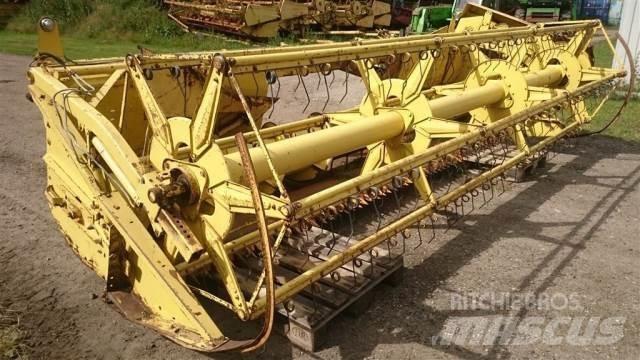 New Holland 15 Kombájn tartozékok
