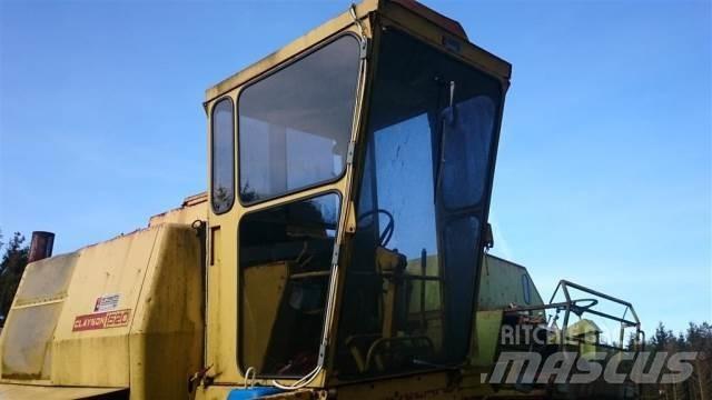 New Holland 1520 Vezetőfülke és belső tartozékok