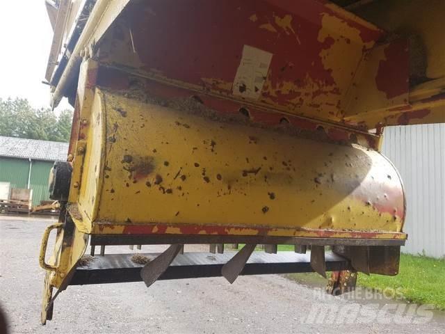 New Holland 1550 Kombájn tartozékok