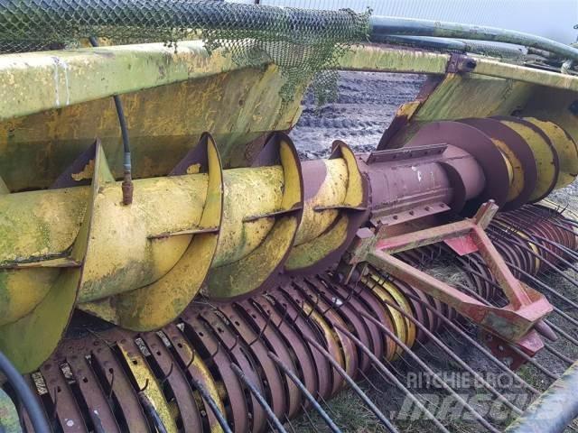 New Holland 356W Kaszák