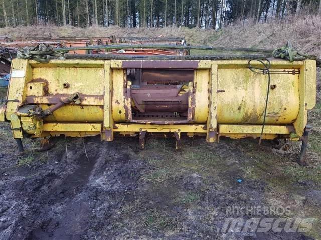 New Holland 356W Kaszák