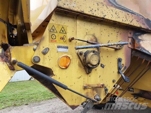New Holland TX68 Kombájnok