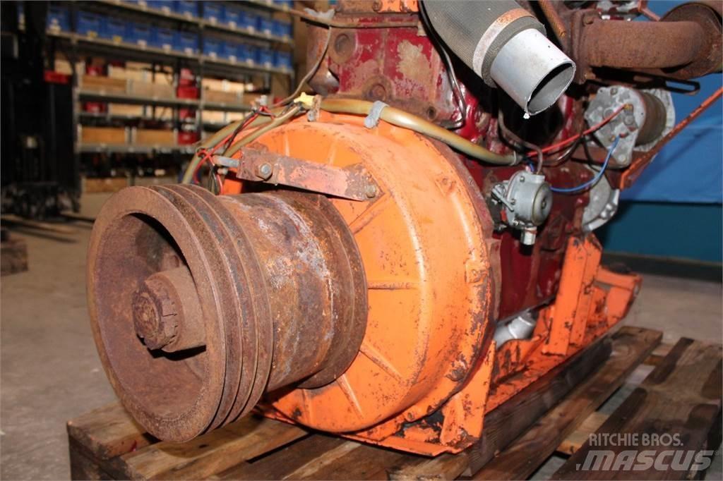 Perkins 4236 Motorok