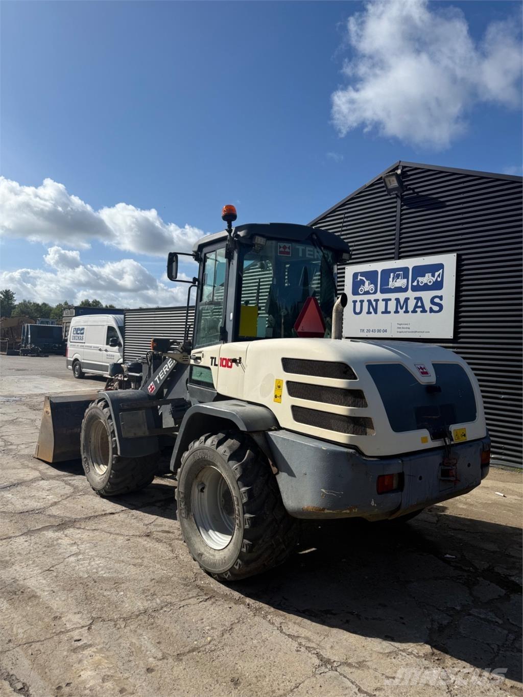 Terex TL100 Gumikerekes homlokrakodók