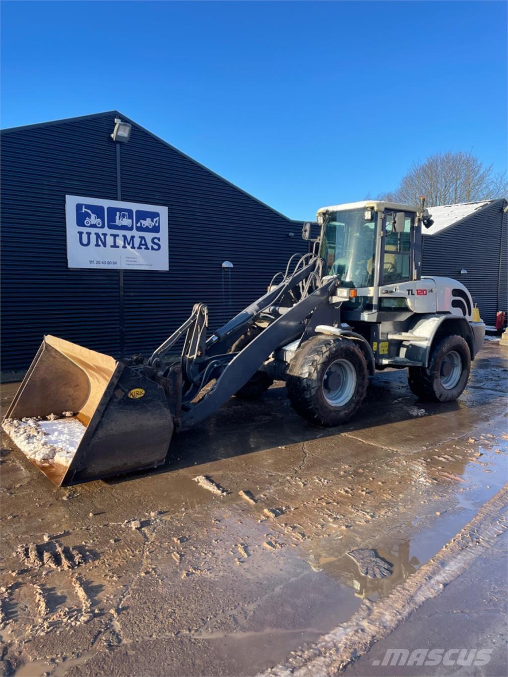 Terex TL120 Gumikerekes homlokrakodók