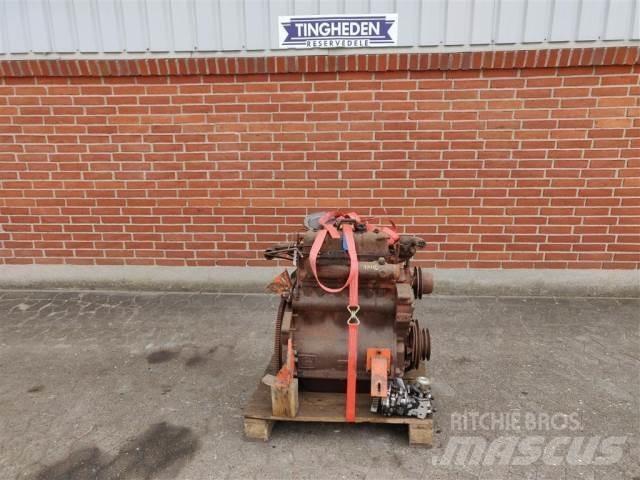 Valmet 311CL Motorok