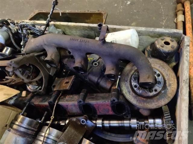 Valmet 411DL Motorok