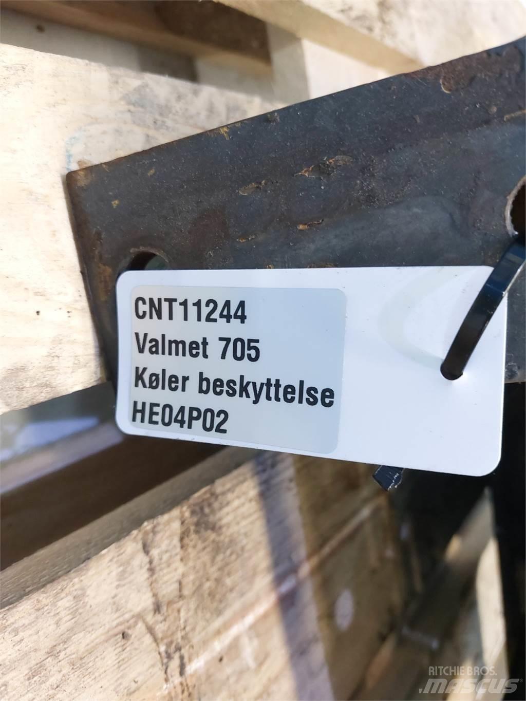 Valmet 705 Homlokrakodó tartozékok