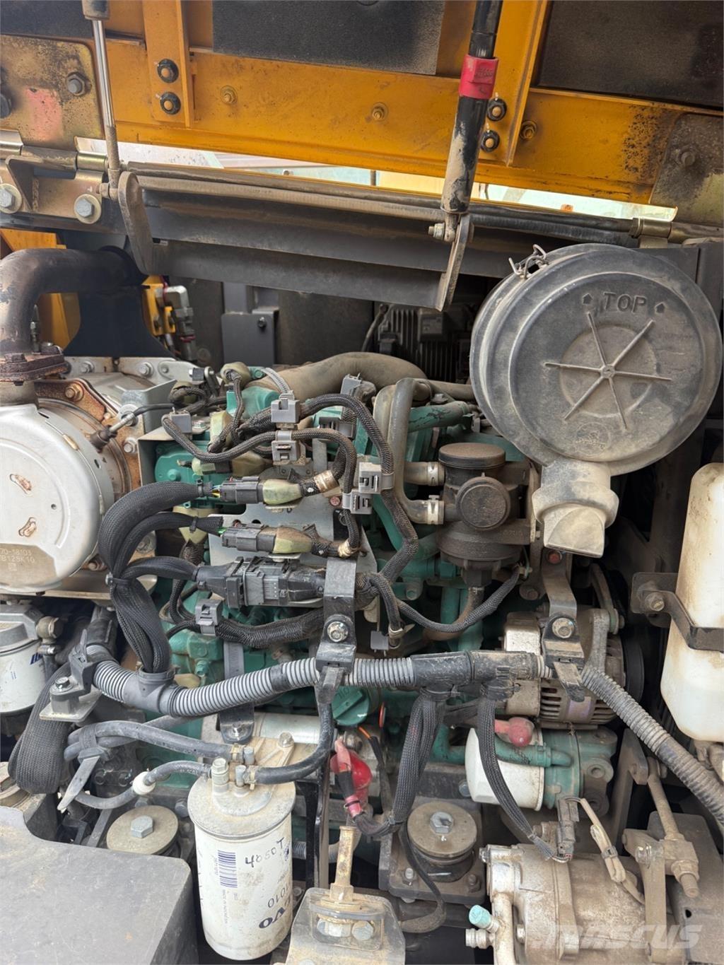 Volvo ECR88D Lánctalpas kotrók