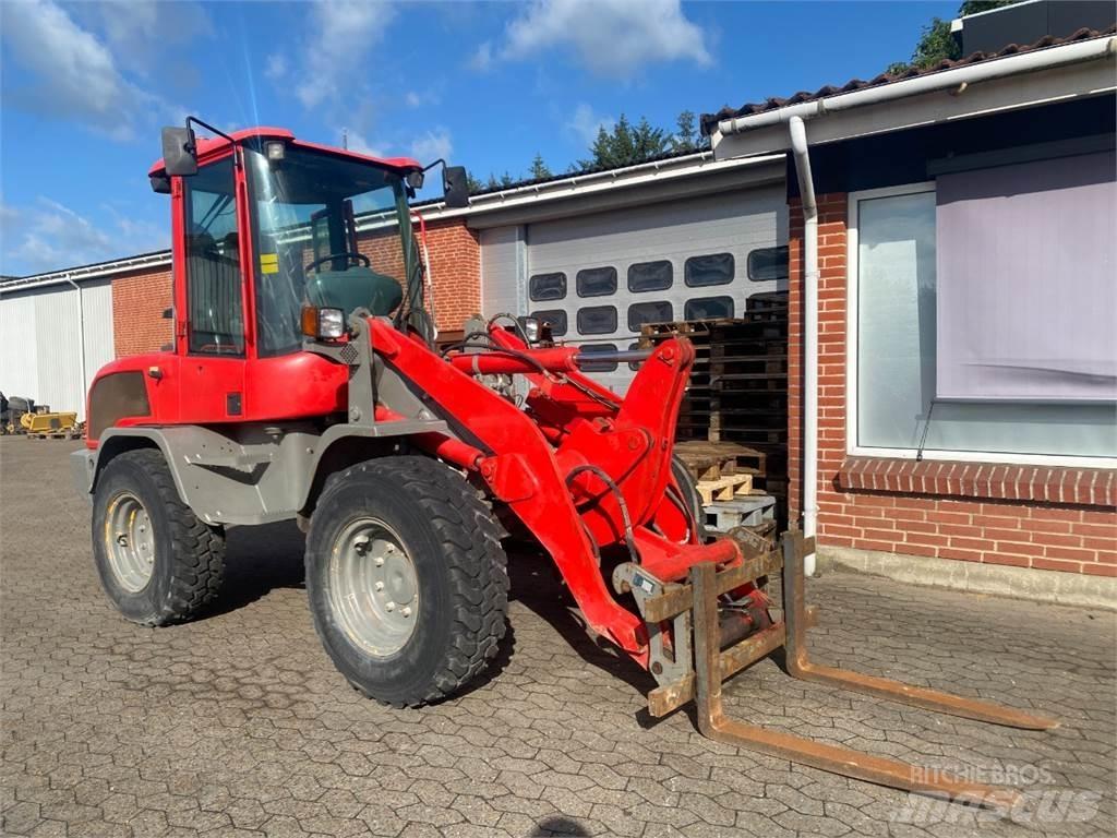 Volvo L30G Gumikerekes homlokrakodók