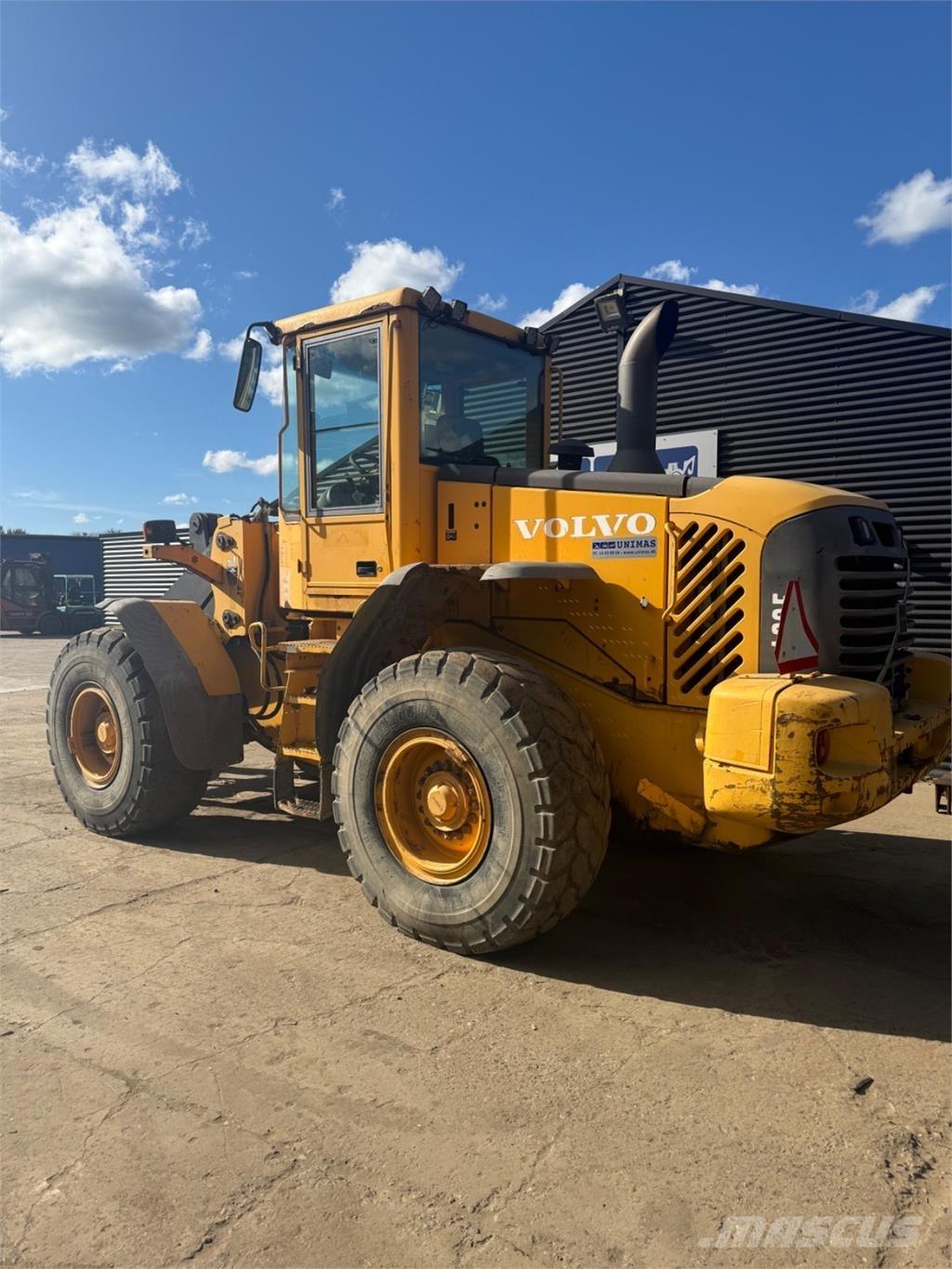 Volvo L90E Gumikerekes homlokrakodók