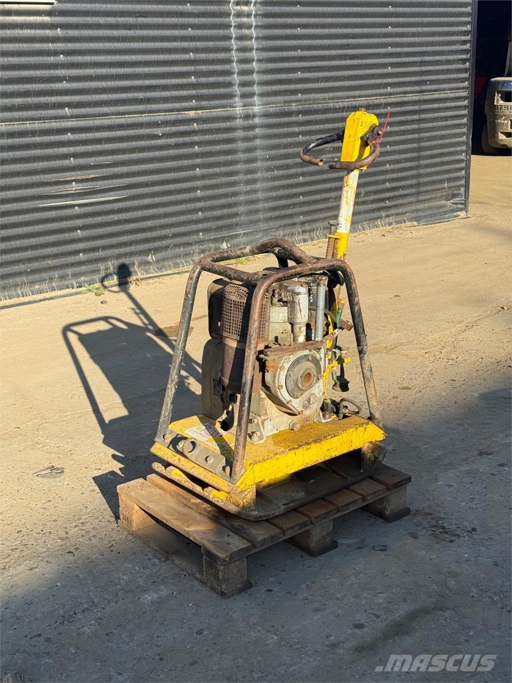 Wacker DPU2950 Vibrátorok