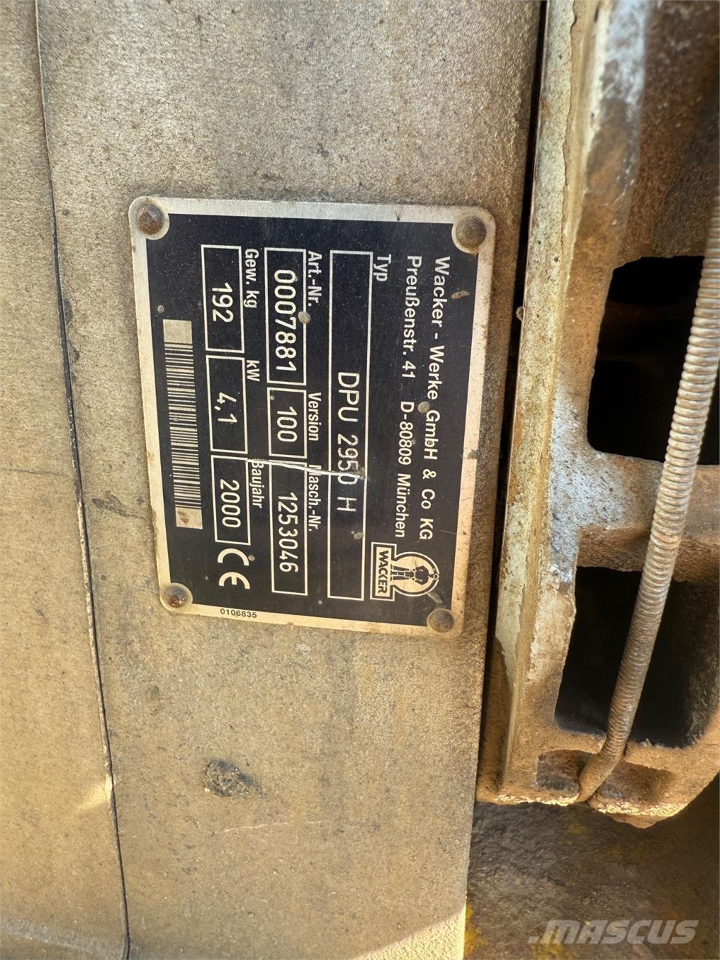 Wacker DPU2950 Vibrátorok