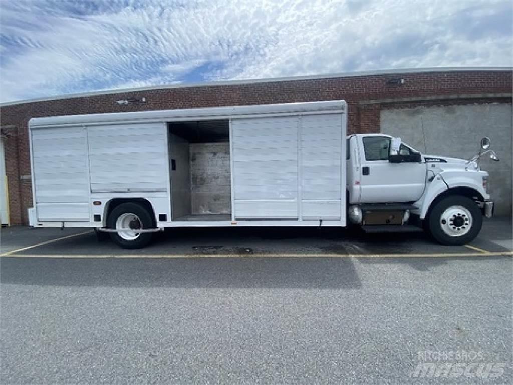 Ford F750 Italszállító tehergépkocsik